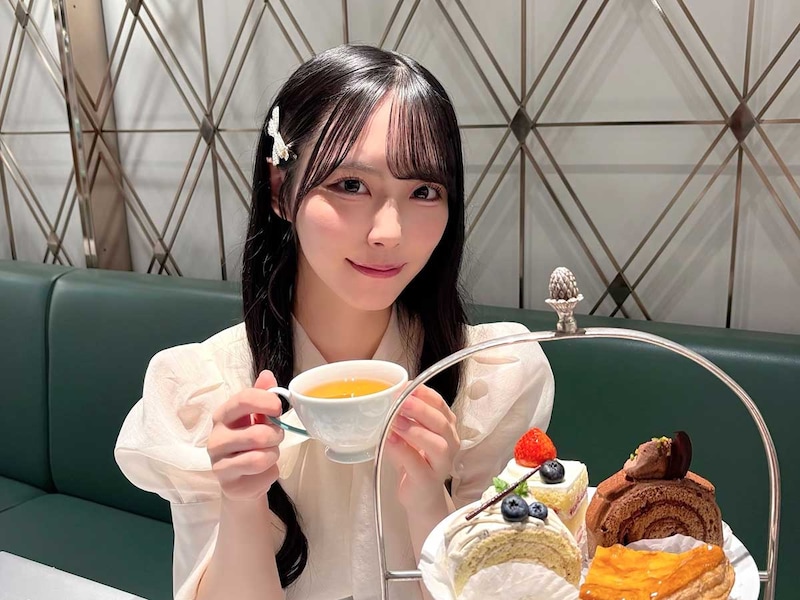 【STU48吉田彩良さん】絶品スコーンがお気に入り！本場のアフタヌーンティを楽しんだ日/私が恋する白いカフェVol.6