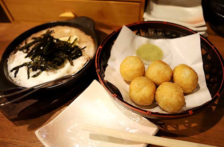 トロロ焼き（短冊入り）480円 ＋ 手作り里芋チーズボール480円 [食楽web]