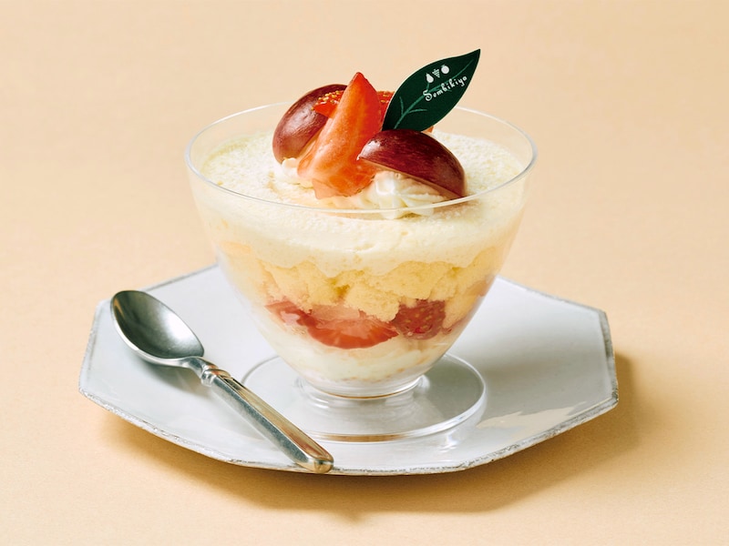 1個999円。3種のフルーツとさつまいものオータムマリアージュ！