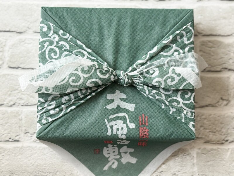 宝製菓「大風呂敷」（5個 918円）