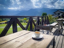 絶景テラスのレストランで野菜ランチを。山梨らしい「食と人をつなぐ」サスティナブルな農業の未来