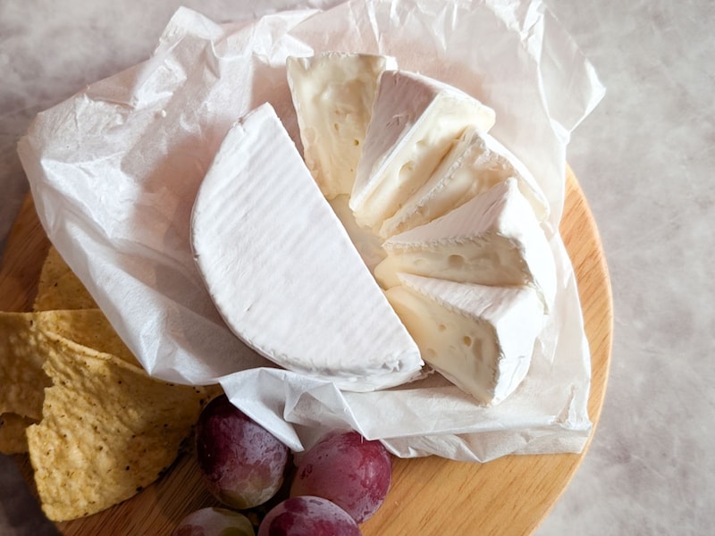 白カビタイプのカマンベールチーズもおすすめ！