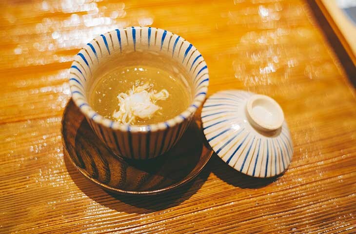 蓋を開けた瞬間、蟹の香りがふわり