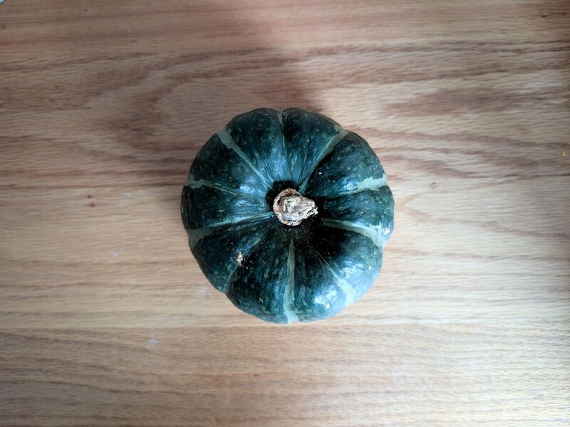 へたは乾燥しているものを