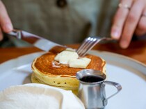 鎌倉モーニングは癒し。GARDEN HOUSE Kamakuraで味わう王道パンケーキの朝食じかん