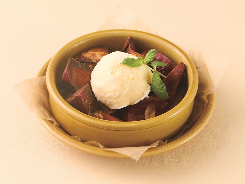 700円（イートイン限定）。大学芋とバニラアイスのハーモニーが絶妙！