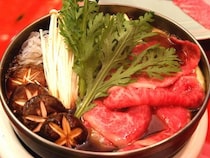 霜降り肉とどう違う？ 浅草の名店『ちんや』で「適サシ肉」のすき焼きを食べてきた！