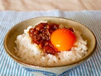 無限に食べられる！ 久世福商店の「食べる、すき焼き」で最強のTKGを作ってみた