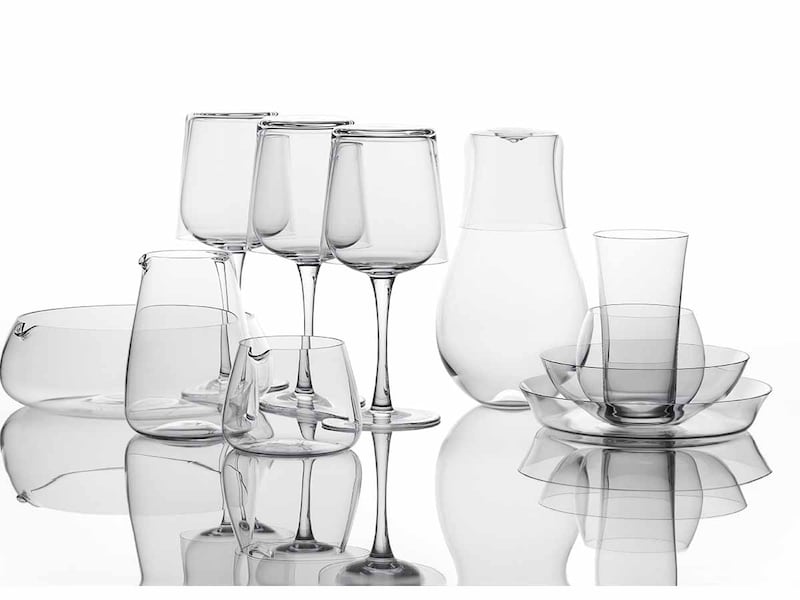 写真提供：木村硝子店スウェーデンを代表する陶芸家でガラスデザイナーのインゲヤード・ローマンと木村さんとの20年近い友情を経て誕生したシリーズ