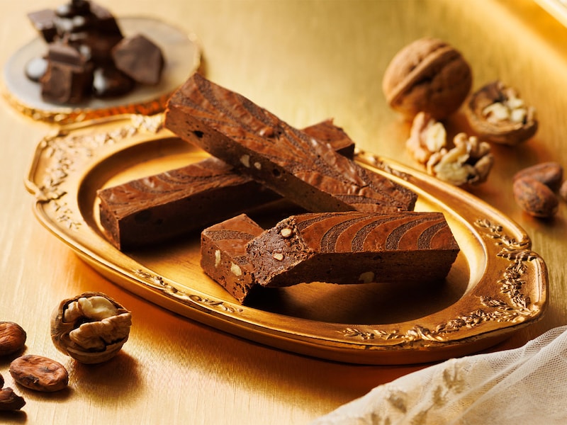 5本入（1458円）に加えて、期間限定で10本入（2700円）の販売がスタートしました