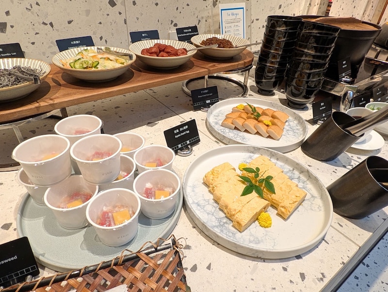 出し巻卵や納豆など和食もあります