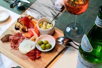 京都のおすすめ宿泊＆街巡りスポット！『ヒルトン京都』の街の食堂のようなレストランにも注目