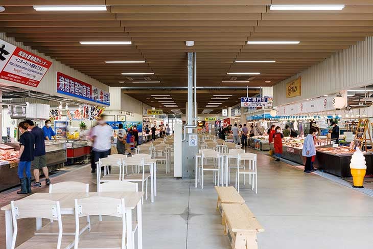 日本有数の水揚げを誇る境港の前に位置する「境港水産直売センター」