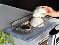 脱・生活感。SNSで話題の「すっきり暮らす水切りかご」が超優秀なワケ【優秀キッチン道具】