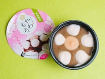 大人気！ 井村屋「やわもちアイス」季節限定のさくらもち味を食べてみた