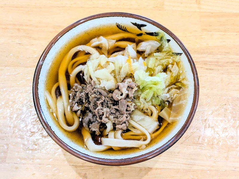 行列には訳がある! 会社員から転身した『白須うどん』三代目が作る「吉田のうどん」が旨いワケ