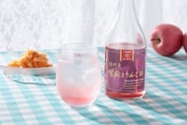 健康や美容にも飲み続けたい。明治創業「花九曜印」のメーカーが作る「紫蘇とりんご酢」がおすすめなワケ