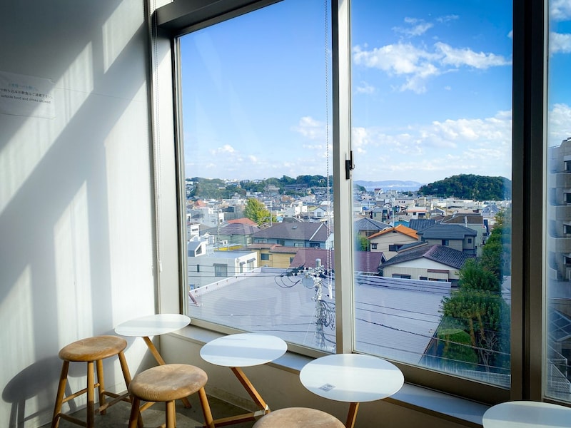 5階から眺める江の島ビューもこのお店の魅力の一つです。