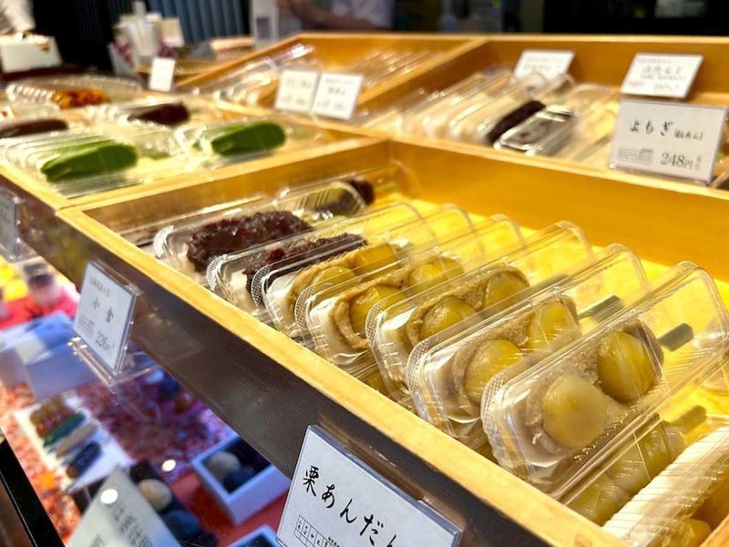 目移りしてしまうラインナップ。種類によっては夕方の早い時間に完売してしまうこともあるのでご注意を