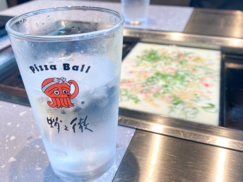 【大阪グルメ】自分で焼くたこ焼き店の元祖『蛸之徹』で楽しく、おいしいたこ焼き体験!