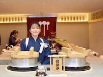 縁起の良い日本のごはんを浅草で！ 梅干しと羽釜ごはんの『梅と星』で名物「おともみくじ定食」を味わう