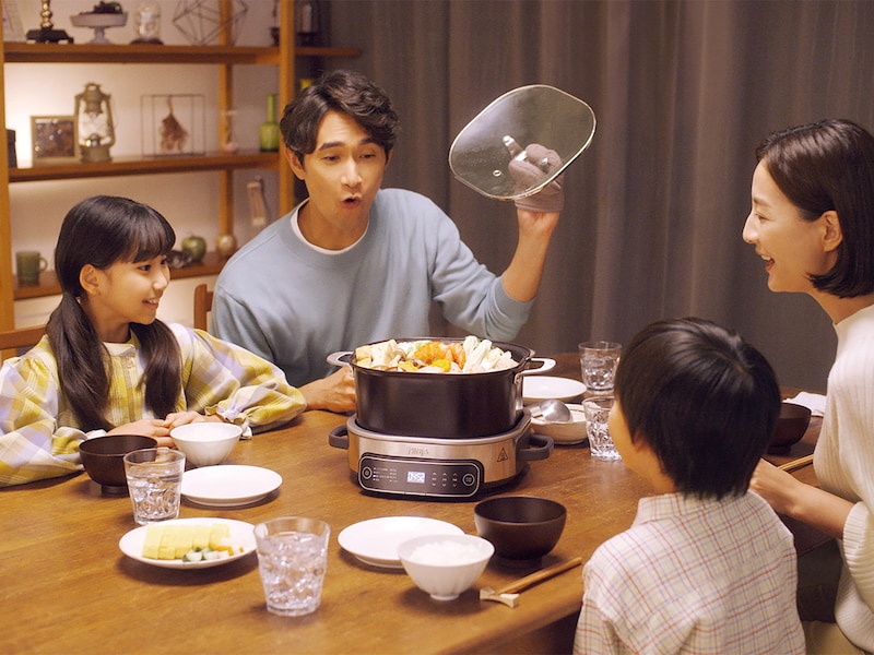 2025年冬の最新「電気鍋&調理器」。鍋も揚げ物もより手軽に美味しく楽しめる4台
