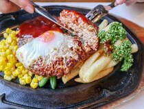 旨い店はタクシー運転手に訊け！ ハンバーグにエビフライまで、何を食べても旨い洋食屋『レストラン・オオタニ』