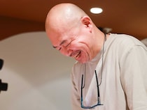 【新連載・おじさんは宝石だ！】穏やかさの中に専門店のプロの顔！ Vol.1『ハミングバード』の時女さん