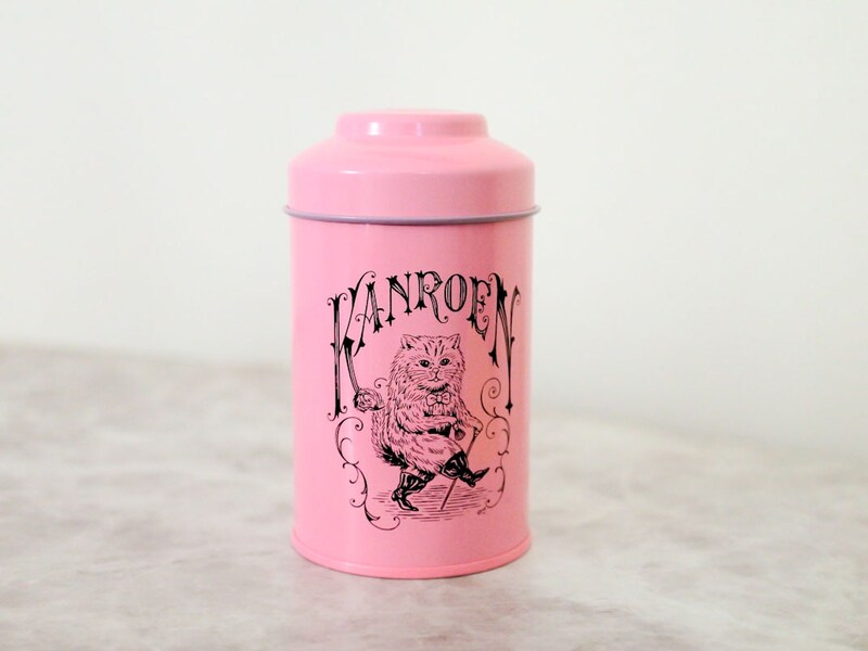 お茶の老舗『甘露園』の可愛いマルコ缶。女性日本茶鑑定士が日本茶の楽しみ方を提案