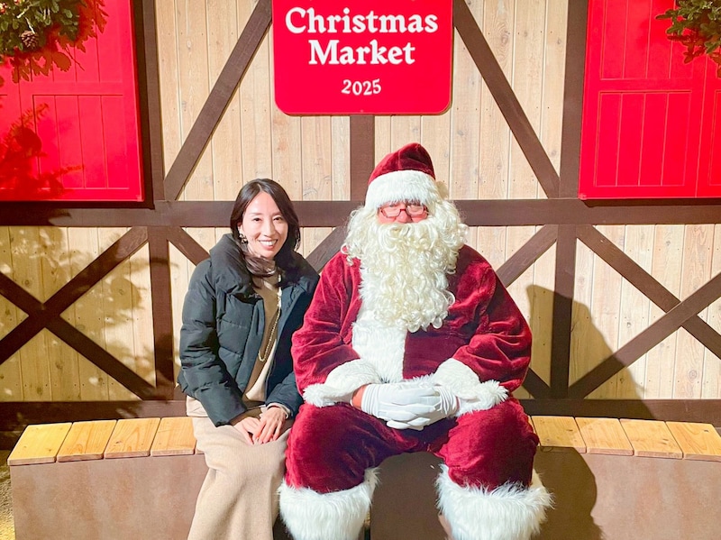 週末はサンタさんも登場