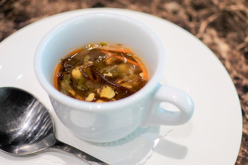 ホテルグレイスリー那覇の「県産もずくのスープ」