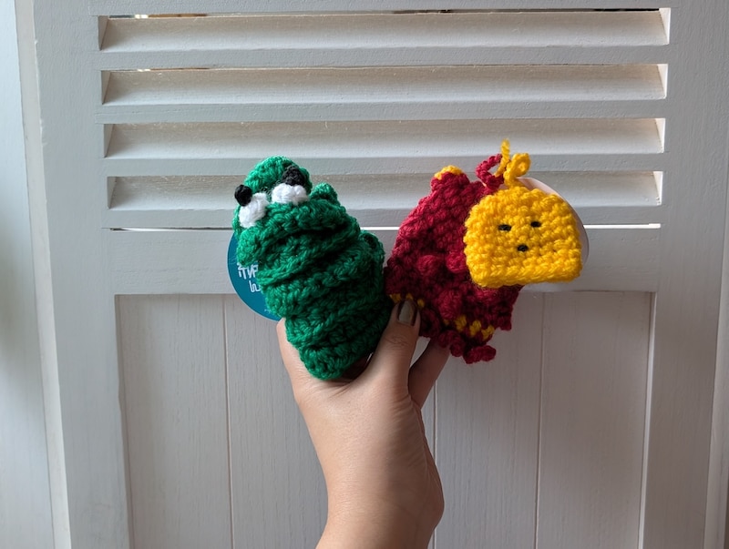 素材はアクリル100％の毛糸。手肌にやさしい