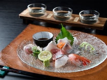 【福井・敦賀のグルメ旅】若狭湾沿いで魚が旨い「個性派民宿」3軒