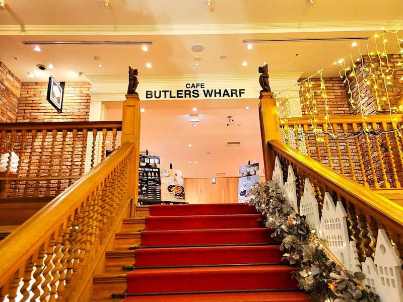 「カフェ・バトラーズワーフ」では軽食やスイーツを楽しめます	［食楽web］