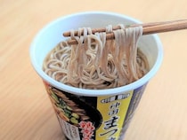 年越しそばにオススメ！ 老舗江戸前そばを再現した日清の「神田まつや 鶏南ばんそば」が毎年大人気のワケ