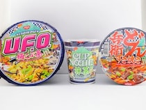 味もパッケージも日本愛にあふれた「日清 じゃぱん♥ぬーどるずトリオ」が期間限定で販売