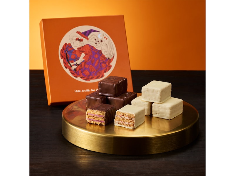 6個入 1296円／12個入 2592円。販売は10月末まで。なくなり次第終了