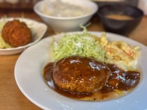 【池袋グルメ】“池袋ハンバーグ四天王”の一つ『UCHOUTEN』で至福の黒毛和牛ハンバーグを食べてきた