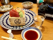 【大阪】日本酒飲み放題が480円と格安！ 『日本酒バル ほのか』で40種の地酒と痛風鍋をいただく