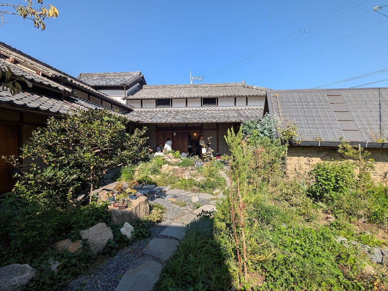 【奈良の旅】心と体を整える旅へ。古墳と農道に囲まれた古民家再生の宿『cofunia』へ