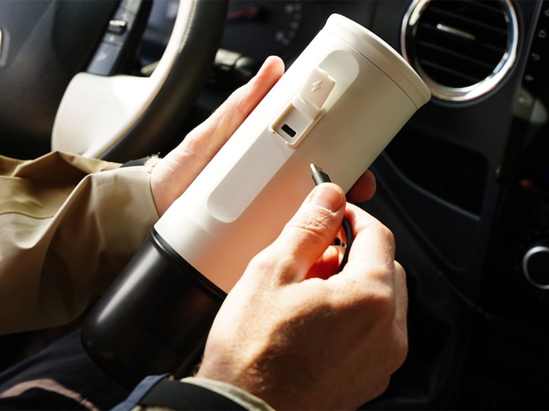 車でUSB充電も可能