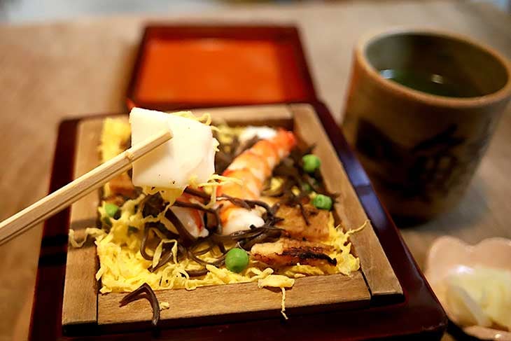 シンプルながら存在感のあるイカ