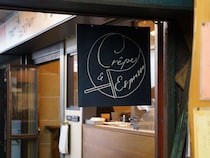【鎌倉カフェ】レトロ商店街で見つけた『クレープとエスプレッソとかまくら茶房』のパリパリな抹茶クレープ