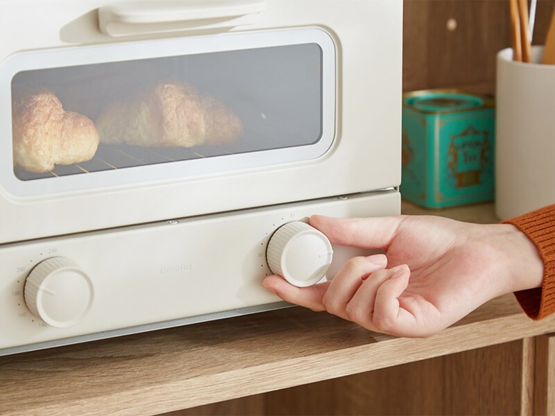 温度設定とタイマーはダイヤル式で操作もシンプル