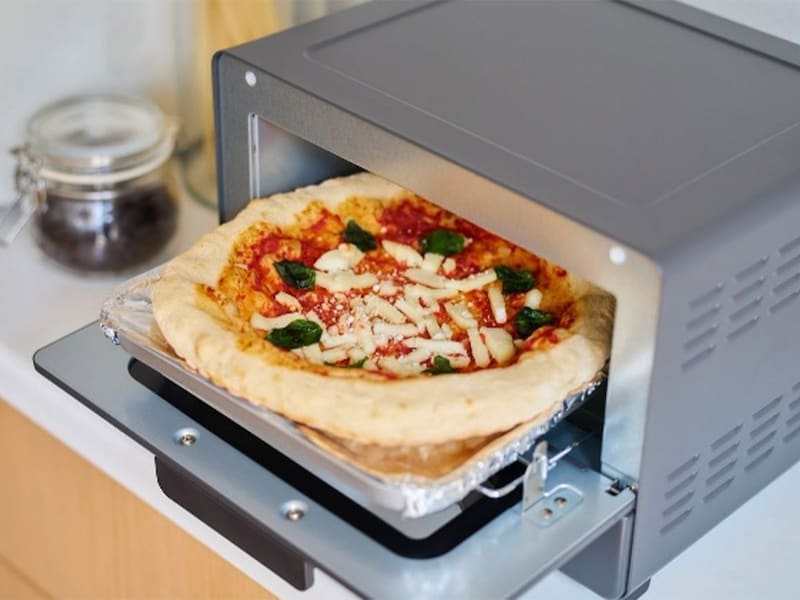 Mサイズのピザもそのまま焼けます