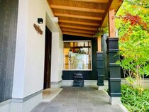 猫柄のワインが印象的！ 今訪れたい信州ワインの注目ワイナリー『坂城葡萄酒醸造』の魅力とは