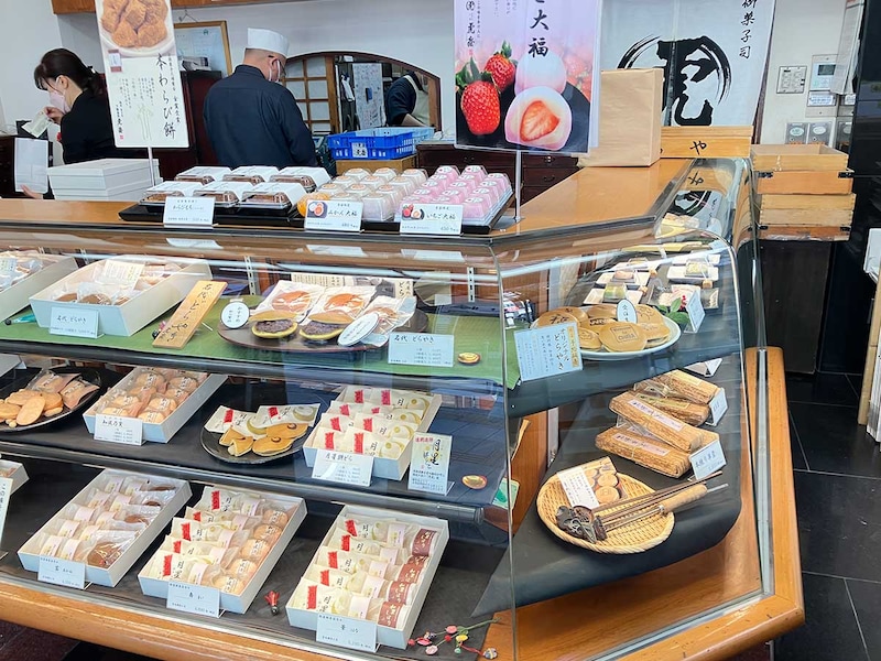 ずらりと並ぶお菓子は、1個から購入可能