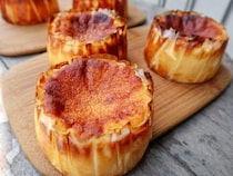 濃厚とろ〜り！ 白金高輪『GAZTA』の「バスクチーズケーキ」が美味しすぎる