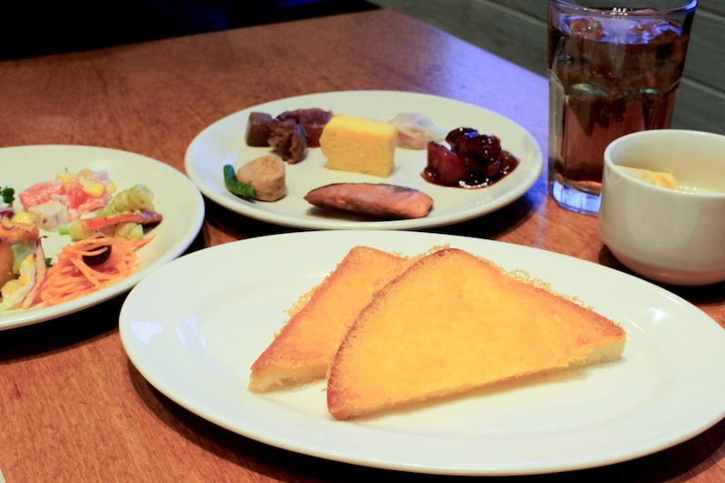 『シズラー』三鷹店の朝食がすごい！ サラダバーも和も中華も揃う絶品モーニング