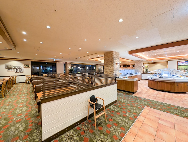 広々とした店内も魅力